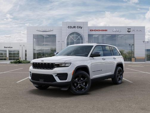 Bright White Clearcoat 2025 Jeep Grand Cherokee Laredo
