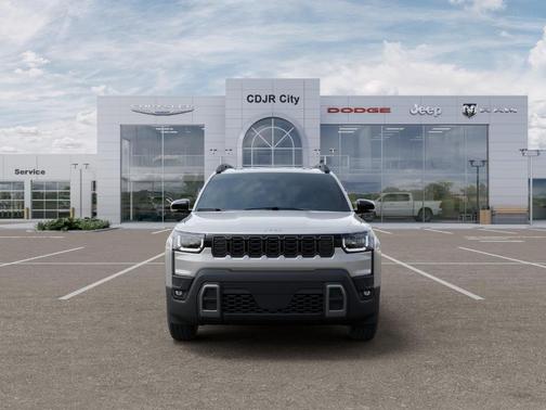 Silver Zynith Clearcoat 2026 Jeep Cherokee LAREDO/LIMITED