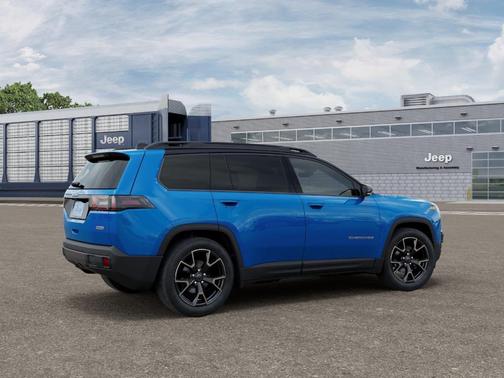 Hydro Blue Pearlcoat 2026 Jeep Cherokee Overland