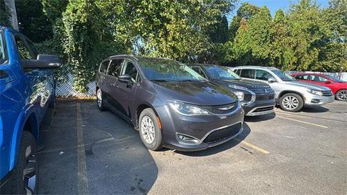 2020 Chrysler Pacifica Touring-L