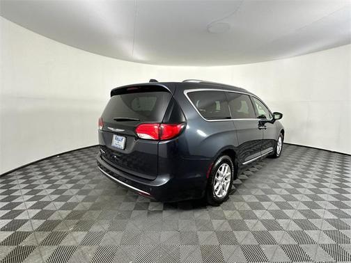 2020 Chrysler Pacifica Touring-L