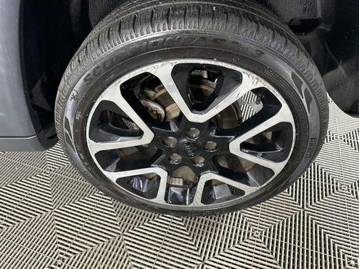 Granite Crystal Clearcoat Metallic 2018 Jeep Compass Limited