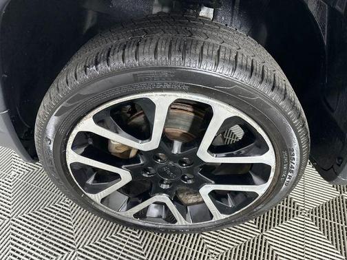 Granite Crystal Clearcoat Metallic 2018 Jeep Compass Limited