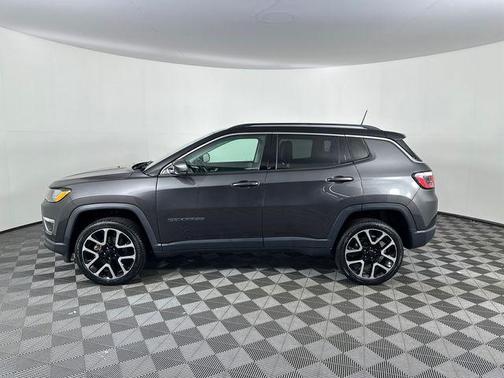 Granite Crystal Clearcoat Metallic 2018 Jeep Compass Limited