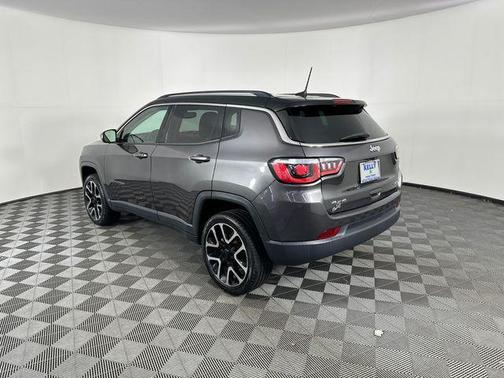 Granite Crystal Clearcoat Metallic 2018 Jeep Compass Limited