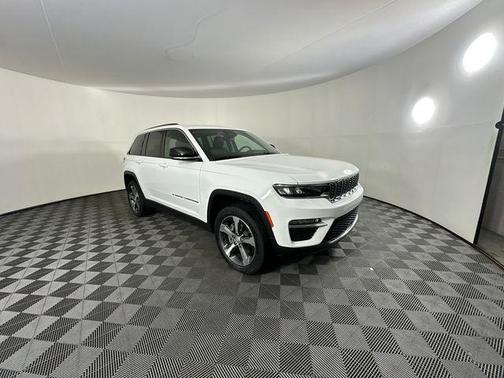 Bright White Clearcoat 2022 Jeep Grand Cherokee 4xe Base