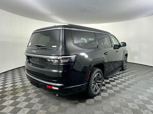 Gloss Black 2026 Jeep Grand Wagoneer