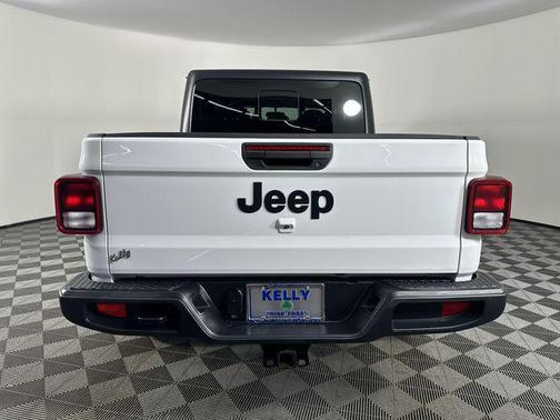 2023 Jeep Gladiator Sport