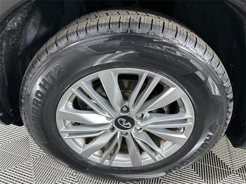 2018 INFINITI QX80 Base