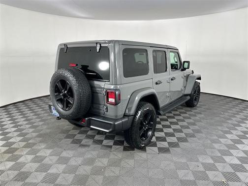 2021 Jeep Wrangler Unlimited Sahara Altitude