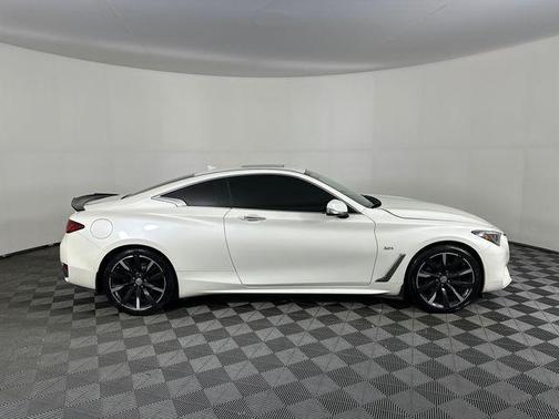 2017 INFINITI Q60 3.0T Premium