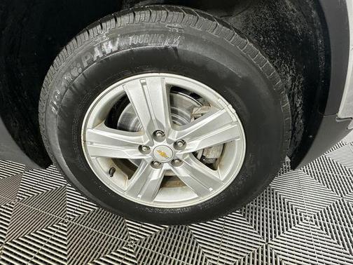 Silver Ice Metallic 2019 Chevrolet Trax LT