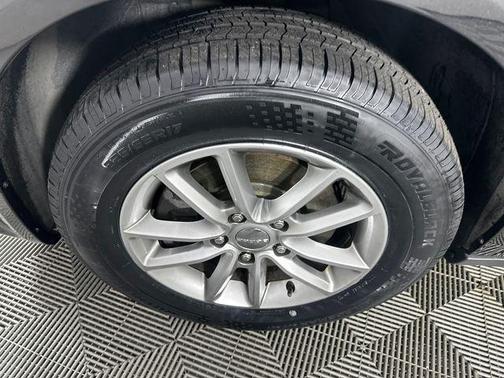 Brilliant Black Crystal Pearlcoat 2014 Dodge Grand Caravan R/T