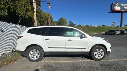 2017 Chevrolet Traverse LS
