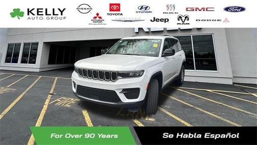 2023 Jeep Grand Cherokee Laredo
