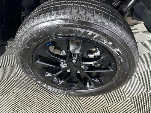 Sting Gray Clearcoat 2023 Jeep Wrangler 4xe Sahara