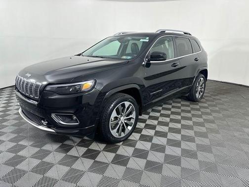 Diamond Black 2019 Jeep Cherokee Overland
