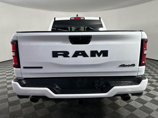 Bright White Clearcoat 2026 RAM 1500 Big Horn/Lone Star