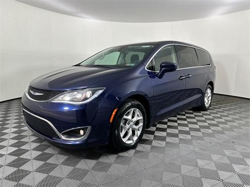 2020 Chrysler Pacifica Touring