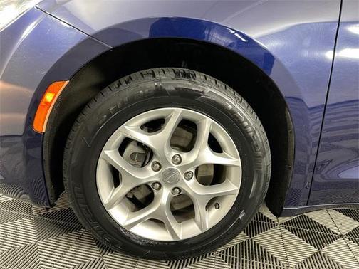 2020 Chrysler Pacifica Touring