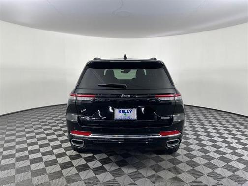 2022 Jeep Grand Cherokee Overland