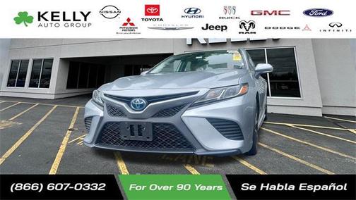 2020 Toyota Camry Hybrid SE