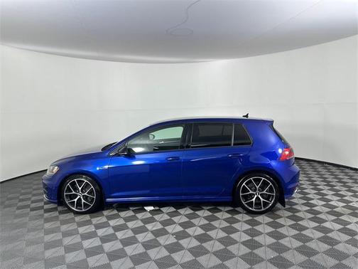 2015 Volkswagen Golf R 4-Door