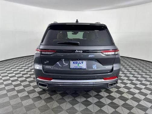 Metallic 2023 Jeep Grand Cherokee Summit