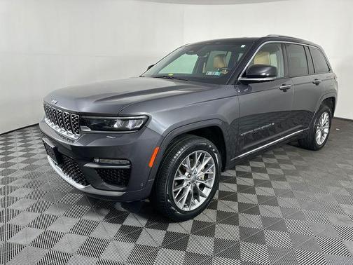 Metallic 2023 Jeep Grand Cherokee Summit