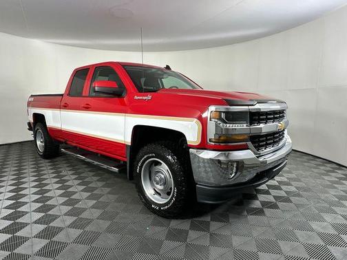 Red 2018 Chevrolet Silverado 1500 LT