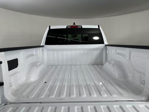 Bright White Clearcoat 2026 RAM 1500 Big Horn/Lone Star