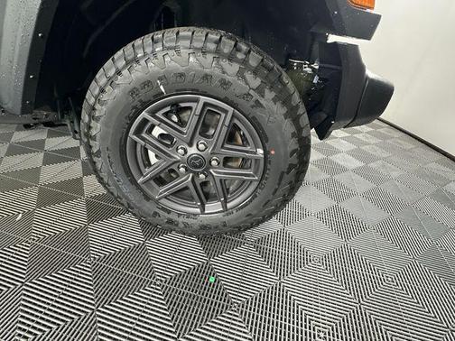 Black Clearcoat 2026 Jeep Wrangler Sport