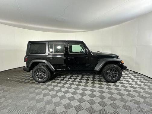 Black Clearcoat 2026 Jeep Wrangler Sport