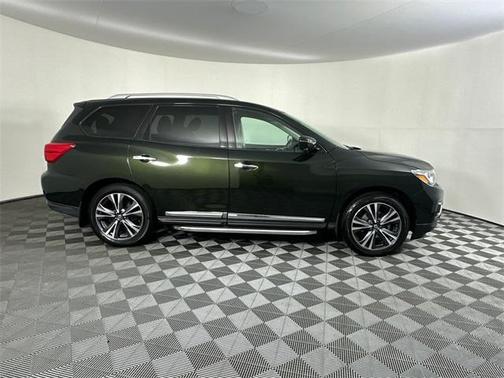 2019 Nissan Pathfinder Platinum