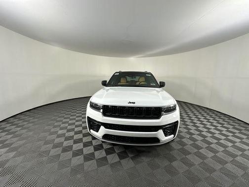 Bright White Clearcoat 2026 Jeep Grand Cherokee Summit