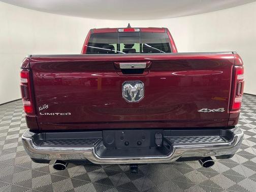 Delmonico Red Pearlcoat 2022 RAM 1500 Limited