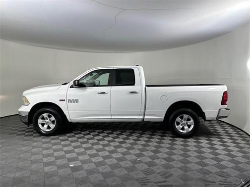 2015 RAM 1500 SLT