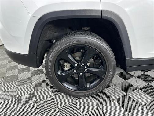 2022 Jeep Grand Cherokee Altitude