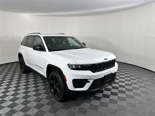 2022 Jeep Grand Cherokee Altitude
