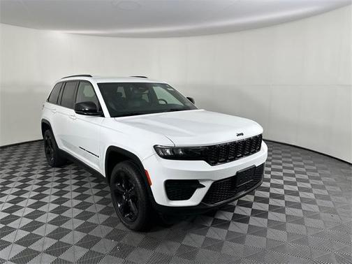 2022 Jeep Grand Cherokee Altitude