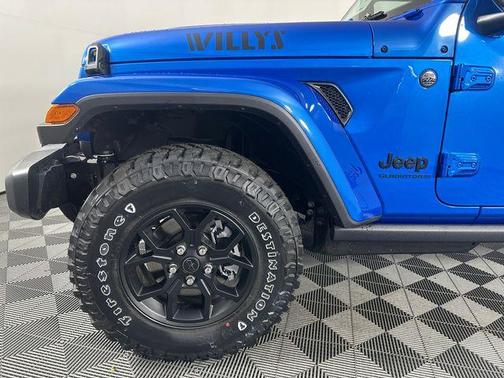 Hydro Blue Pearlcoat 2026 Jeep Gladiator Sport