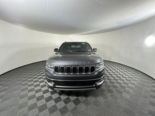 Metallic 2024 Jeep Wagoneer L Series II