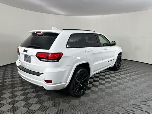 Bright White Clearcoat 2020 Jeep Grand Cherokee Altitude