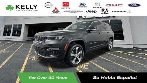 Rocky Mountain Pearlcoat 2023 Jeep Grand Cherokee 4xe Base