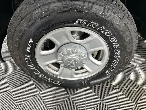 Bright White Clearcoat 2024 RAM 3500 Tradesman