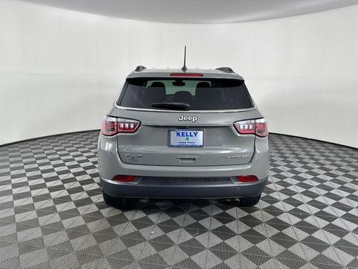 Sting Gray Clearcoat 2020 Jeep Compass Limited