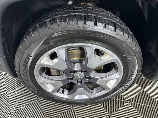 Sting Gray Clearcoat 2020 Jeep Compass Limited