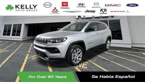 2024 Jeep Compass Latitude Lux