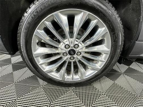 2021 Ford Edge Titanium
