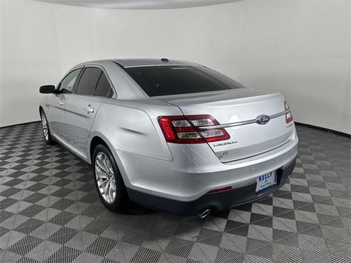 2019 Ford Taurus Limited